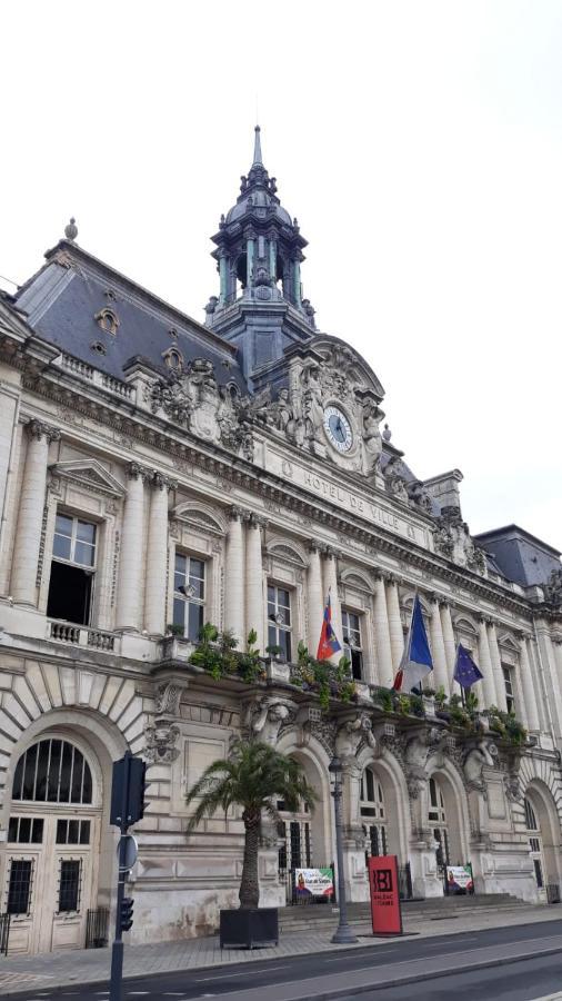 تور Appartement Au Calme, Avec Parc Prive, 50M Du Tram المظهر الخارجي الصورة