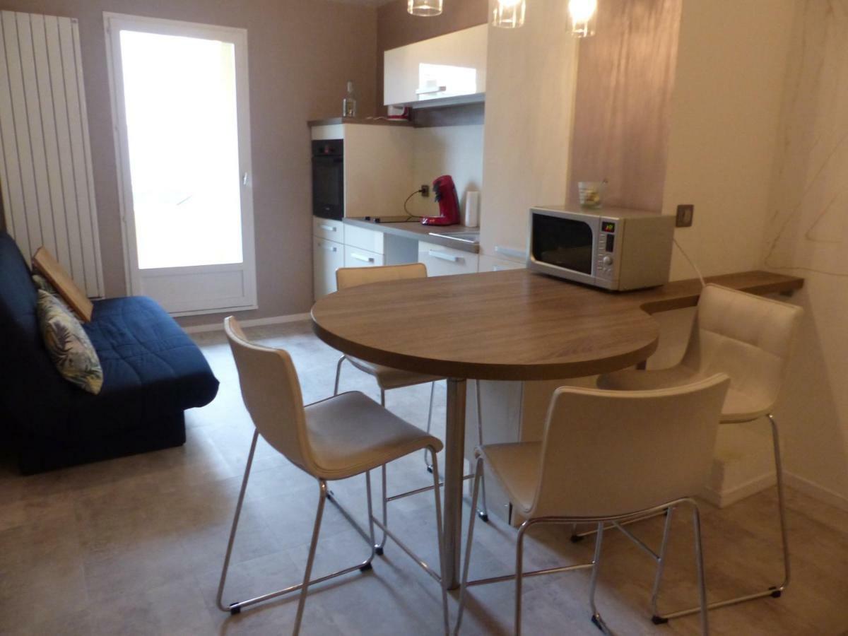 تور Appartement Au Calme, Avec Parc Prive, 50M Du Tram المظهر الخارجي الصورة